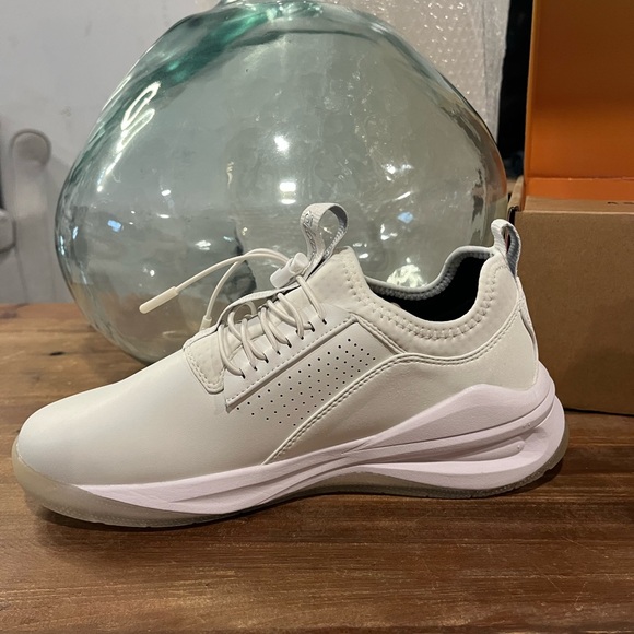 Clove Classic Brilliant White Women's Bungee Athletic Shoe 8 - Picture 4 of 13